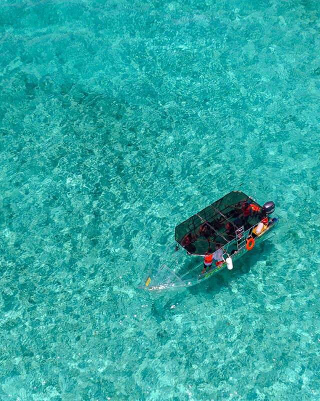 Cancún: Nichupté Lagoon Transparent Boat Tour with Drinks - Meeting at Marina Kaybal in Cancún
