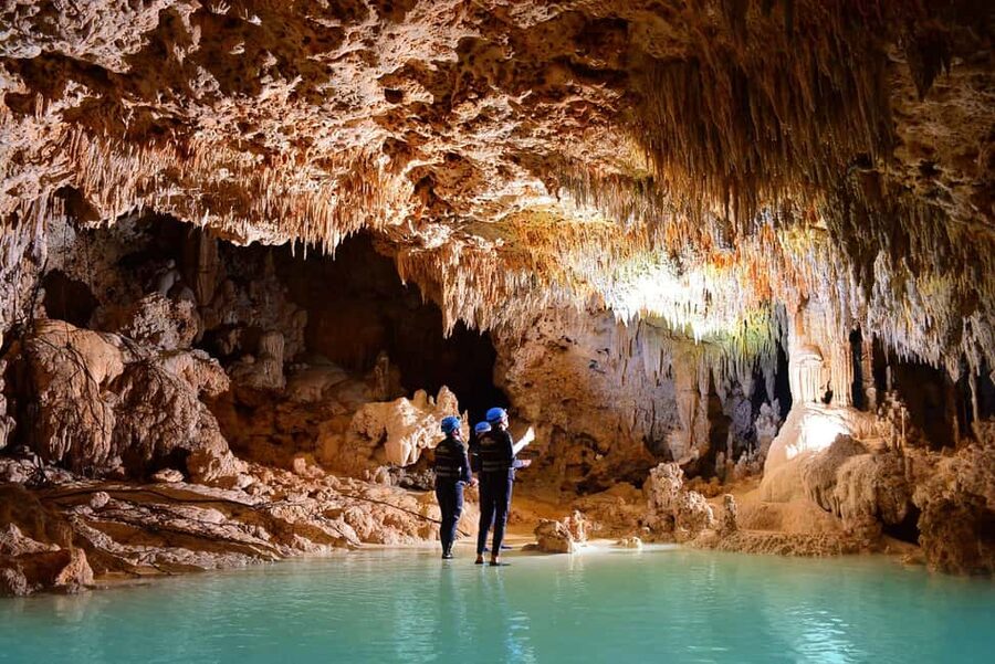 Cancun/Playa del Carmen: Tickets to Rio Secreto and Lunch - What the guides add to the experience