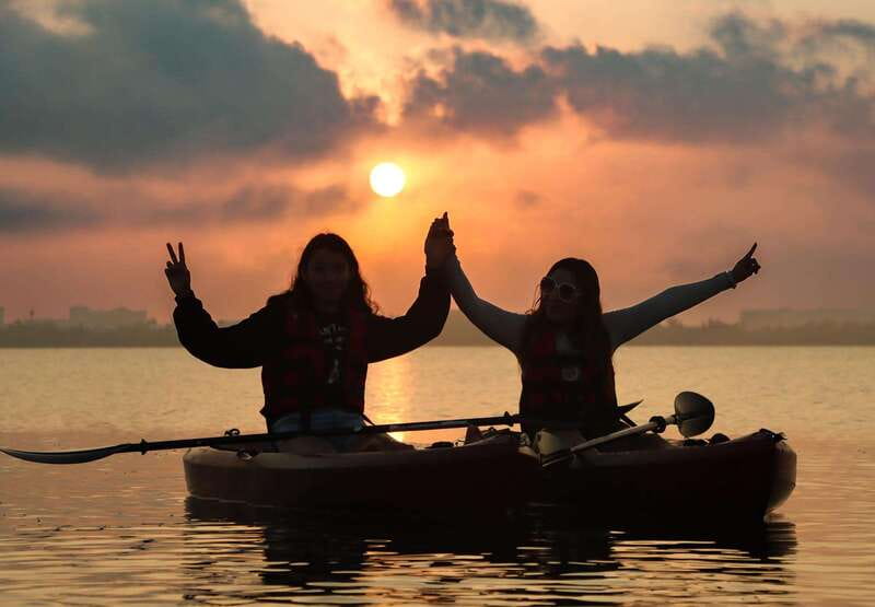 Cancun: Sunset Kayak Experience in the Mangroves - The first 15 minutes: safety and paddling basics
