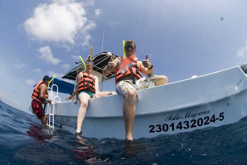 Cancún: Swim with Whale Sharks - What the $160 price really covers