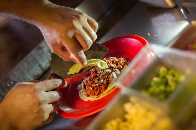Cancun Taco Tour, Local Beer and Night Market with Transportation - How the guides shape the evening