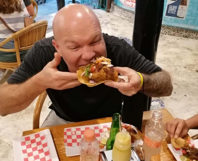 Cancun Taco Tour: Street Food & Tequila Tasting in Downtown - Seafood, suadero, chorizo, and tripe