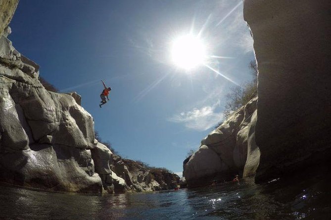 Canyoning in the Oaxacan Coast Canyons - The cliff jump and other optional challenges