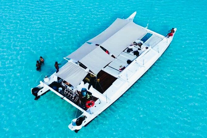 Catamaran Snorkel Adventure to El Cielo and The Money Bar Beach - What the crew adds to the day