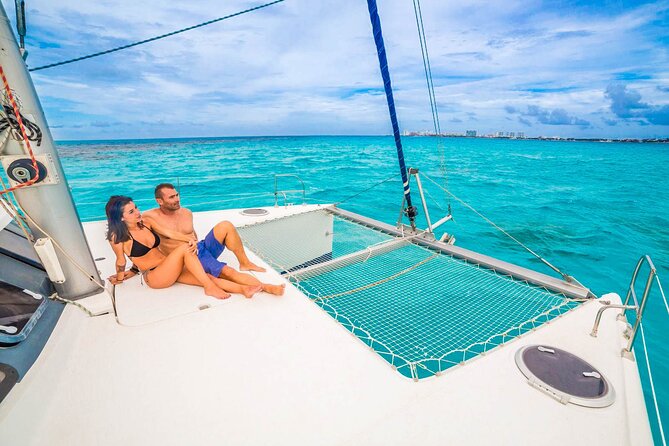 Catamaran to Isla Mujeres Snorkeling Tour with Open Bar and Lunch - A short stop in downtown Isla Mujeres