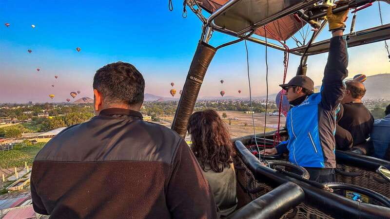 CDMX: Teotihuacan Balloon Flight with Optional Pyramids Tour - Sunrise above Teotihuacan is worth the alarm