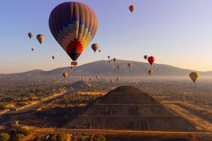 CDMX: Teotihuacan Hot Air Balloon with Breakfast - What the landing and breakfast are really like