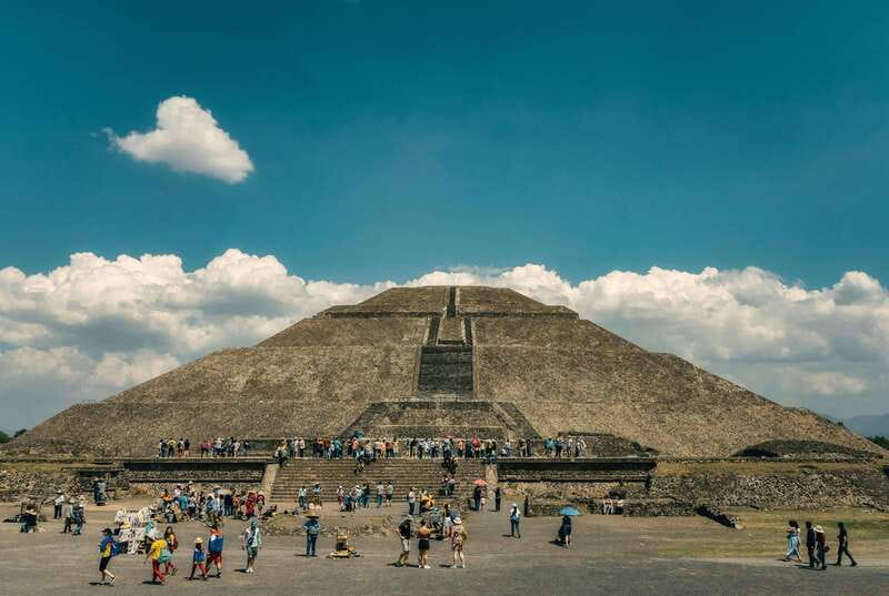 CDMX: Tour of the ruins of Teotihuacan, Tlatelolco, and Guadalupe - A full day that links three very different Mexico City stories