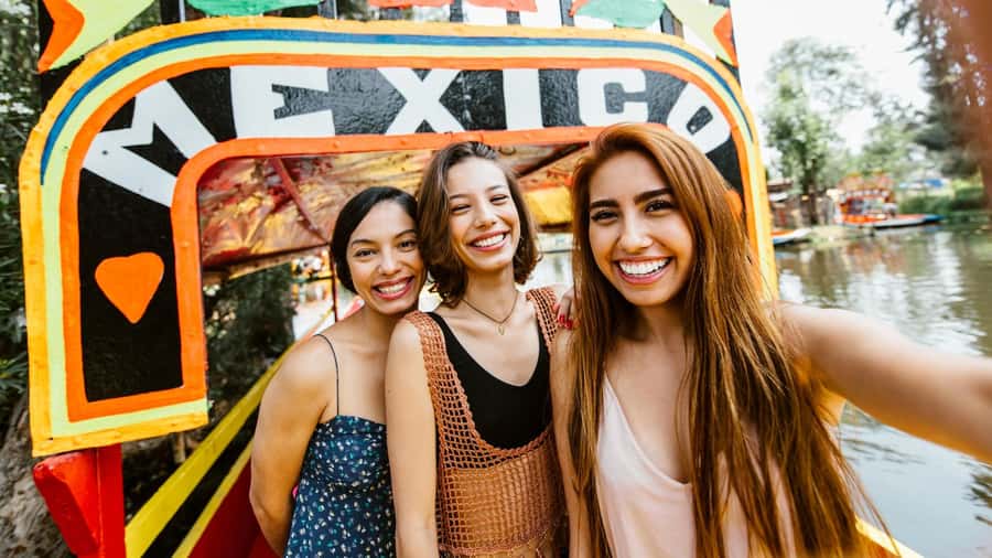 CDMX: Xochimilco Trajinera Party, Drinks, Mariachi & Tacos - What happens once the boat leaves