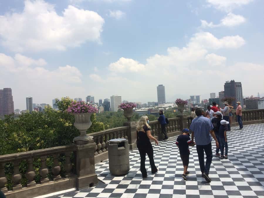 Chapultepec Castle & Anthropology Museum Prívate Tour - Walking uphill to Chapultepec Castle