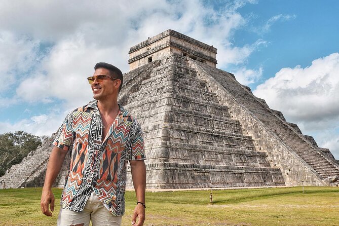Chichén Itzá, Cenote Suytún & Cenote Ik-kil Expedition - One ambitious day from Cancún