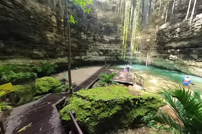 Chichén Itzá Deluxe Tour - Cenote Saamal and the swimming stop