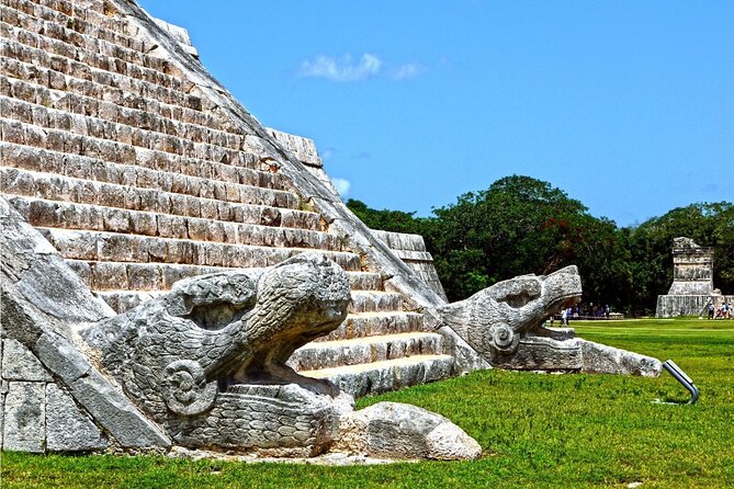 Chichen Itza Guided Historical Tour with Lunch Included - Cooling off at Tsukan cenote