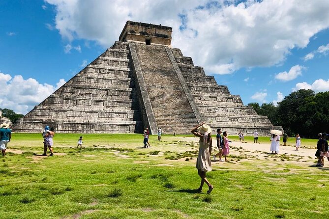 Chichén Itzá Premium Cenote y valladolid Day Tour - Valladolid in only thirty minutes