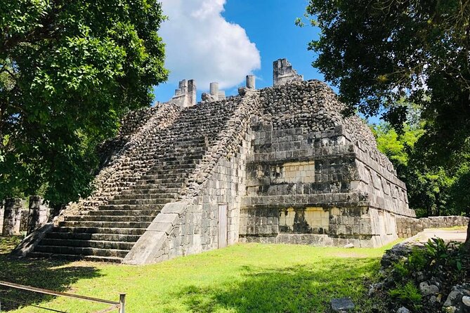 Chichén Itzá Premium Cenote y valladolid Day Tour - A long bus day with a group of up to 40