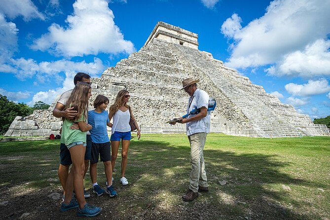Chichen Itza Private Tour plus Cenote and Valladolid Visit - The buffet and its Yucatan flavors