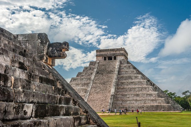 Chichen Itza Ticket with optional Guide - Heat, crowds, and the right time to arrive