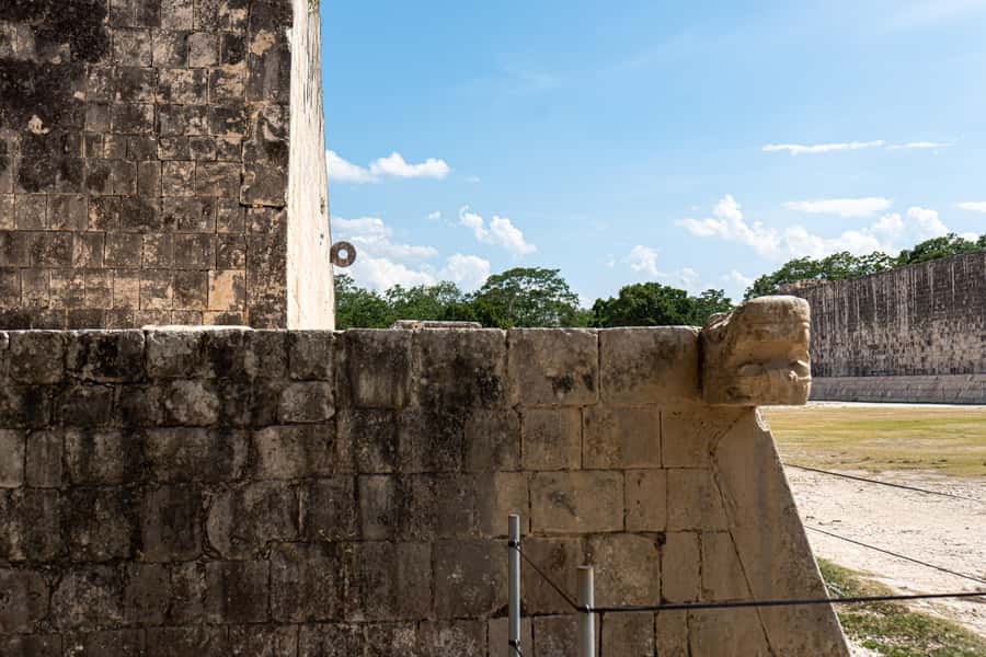 Chichén Itzá: Tour with Expert Tour Guide - The Great Ball Court and Maya public life