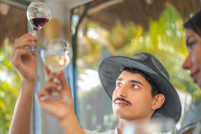 Chocolate Seaside Workshop & Wine Tasting - Making chocolate the Mayan way