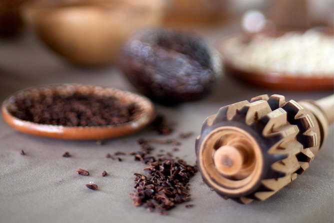 Chocolate Seaside Workshop & Wine Tasting - Starting with a chocolate martini