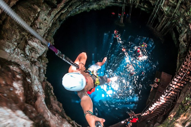 Choose your experience to live in Los 7 Cenotes San Gerónimo - Pedaling 1.2 kilometers through the Yucatan