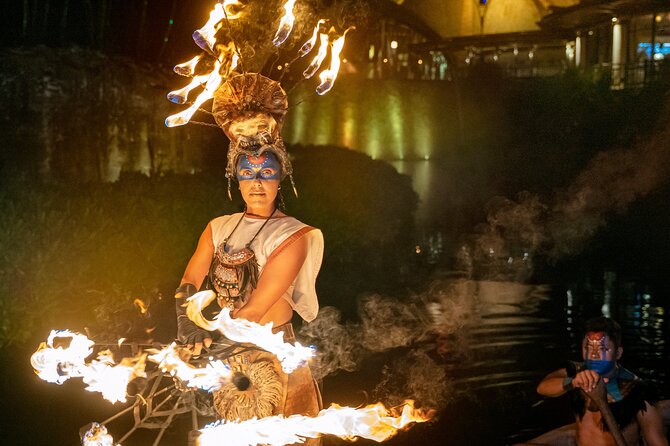 Cirque du Soleil JOYÀ Admission Tickets - Dinner Service and the Pre-Show Atmosphere