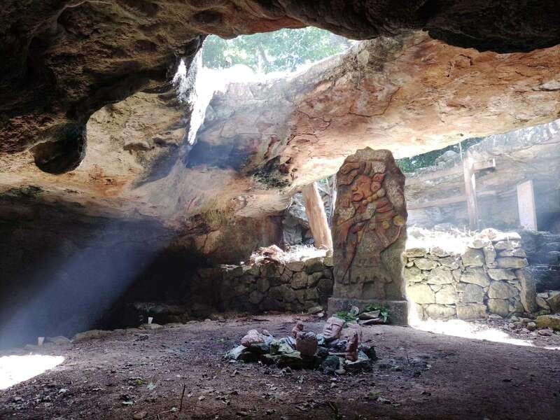 Cozumel: 5-Hour Private Caves and Ruins Tour with Lunch - Meeting your guide and heading east