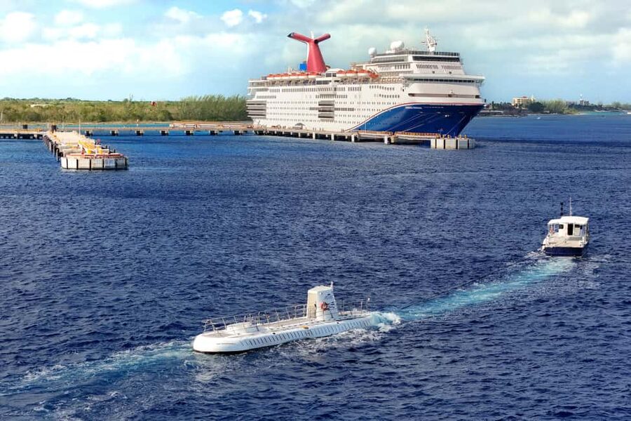 Cozumel: Atlantis Submarine Adventure - Who should book this experience?