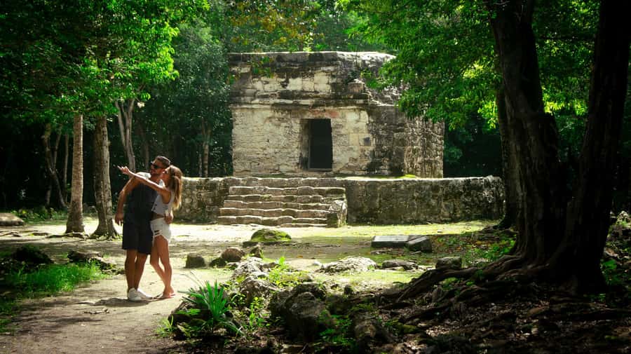 Cozumel: Mayan Ruins Guided Tour with Snorkeling & Lunch - Seeing the Maya site with the right expectations