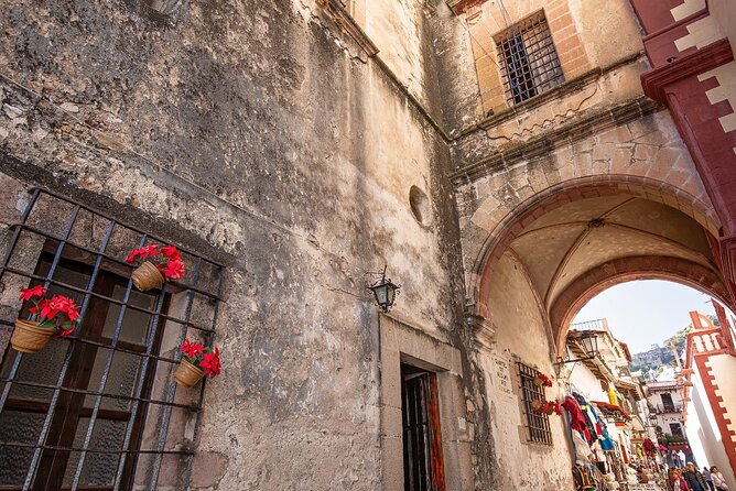 Cuernavaca and Taxco Tour from Mexico City - The silver stop before Taxco