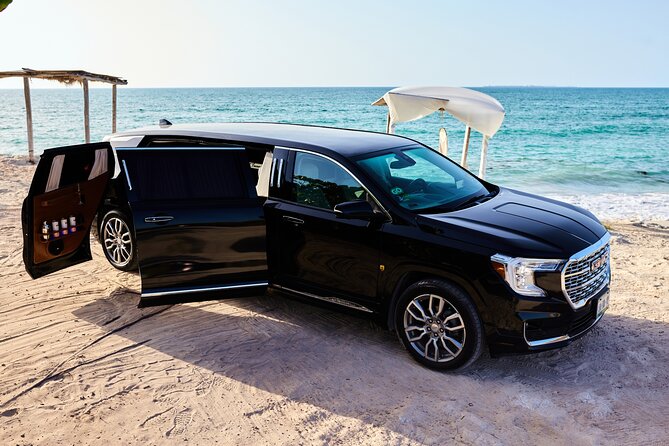 Deluxe Limousine GMC from Cancun Airport - A private arrival instead of a shared van