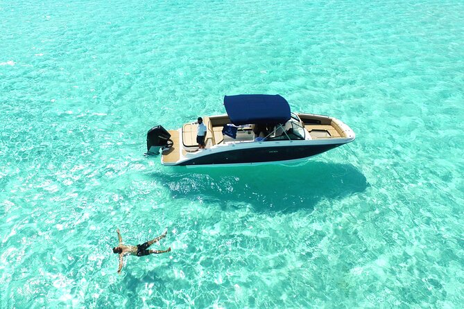 Deluxe Private Boats - 27 ft Sea Ray - A private boat, with a route that changes by the day