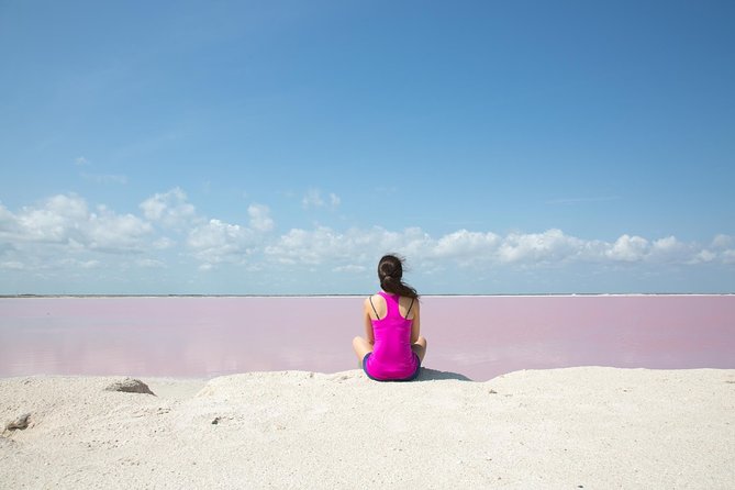 Discover the FABULOUS PINK WATERS in the Caribean - Food, drinks, and the reality of a 12-hour day