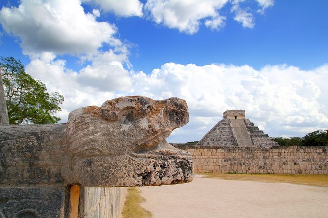 Ek Balam, Chichen Itza, Cenote & buffet lunch Tour - Lunch at Hotel Real del Mayab