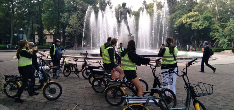 Electric Bike City Tour with a taco stop. - Roma and Condesa: the right place to begin