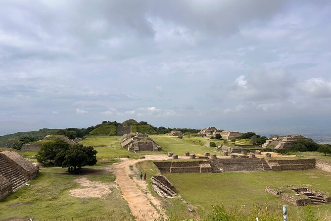 Essence Zapoteca Monte Albán, Barro Negro and Alebrijes for a day. - Key points to know before booking