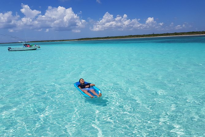 "First Lady" Private Snorkel & El Cielo Sandbar Combo - Fishing: an important detail to verify