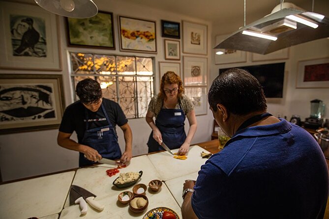 Flavors of Oaxaca: Cooking Class with No Set Menu and Local Market Tour - Practical details before you book