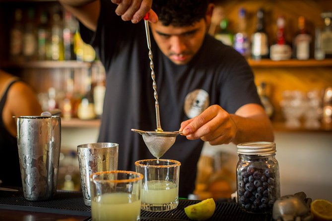 Food & Mixology Tour:Tequila,Tacos, Mezcal and Agave Cocktails - Bar La Playa’s jalapeño margarita