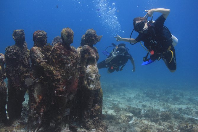For certified Divers Experience the Under Water Museum and the Manchones Reef - Exploring Manchones Reef