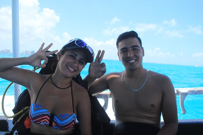 For certified Divers Experience the Under Water Museum and the Manchones Reef - Timing, meeting point, and the return