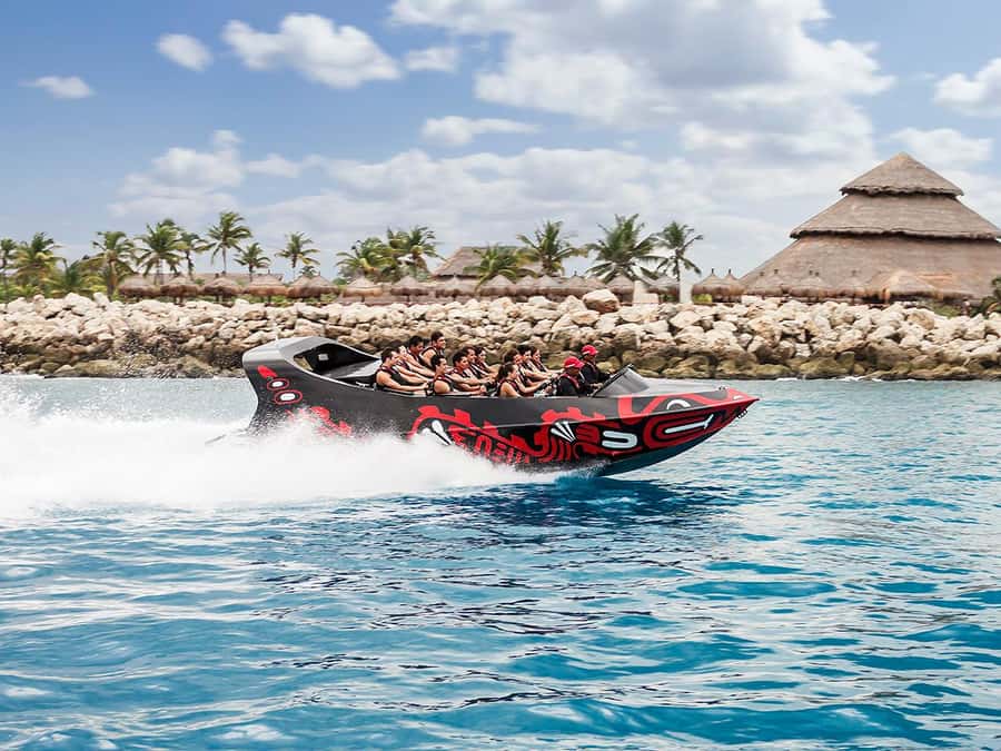 From Cancun: Complete Combo to Xcaret Park! - Who should choose this Xcaret outing?