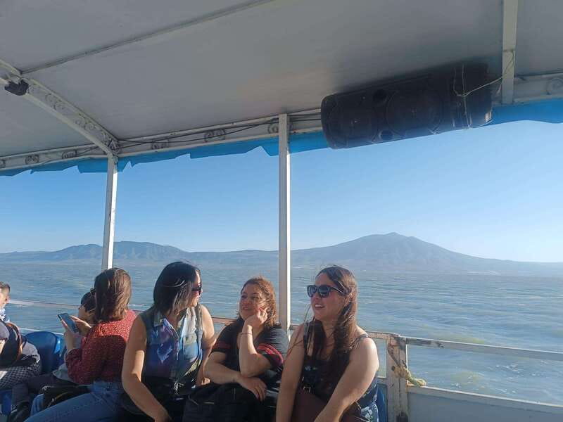 From Guadalajara to Chapala Lake: Funny and cultural tour - Artisanal tequila at Villa San Remo