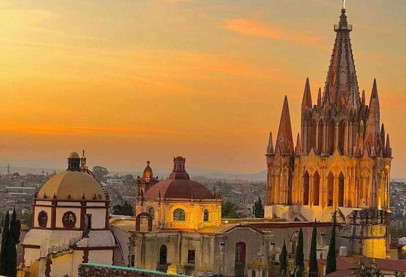From Guanajuato: Dolores Hidalgo and San Miguel Public Tour - Dolores Hidalgo and the opening chapter of Independence