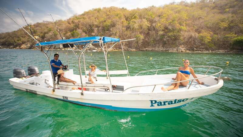From La Crucecita: Private Huatulco 7 or 5 Bays Boat Trip - Key points to know before booking