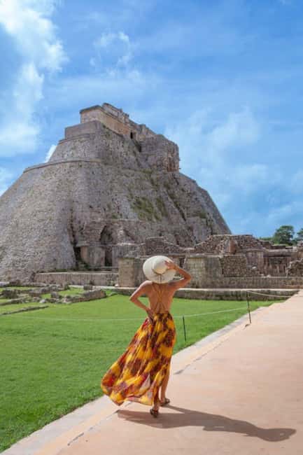 From Mérida:Uxmal and amazing cenotes guided tour with lunch - Why Uxmal is worth the early start