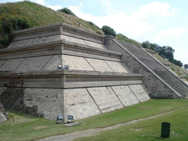 From Mexico City: Cholula Pyramid & Puebla Small Group Tour - San Francisco Acatepec and the value of two village churches
