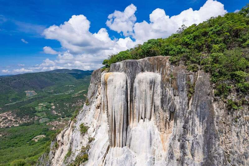 From Oaxaca: Hierve el Agua and Teotitlán del Valle - The long road to Hierve el Agua