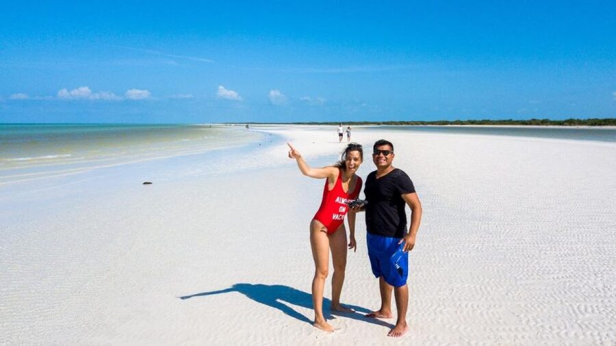 From Riviera Maya: Holbox Full-Day Tour with Lunch - Guides, boats, and the rhythm of the day