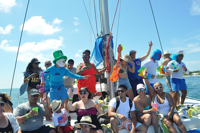 Full-Day Luxurious Catamaran Adventure - Cancún to Isla Mujeres - Practical tips for a smoother day
